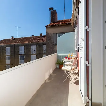 Апартаменты Boutique With Balconies, In Walking Distance To The Sea *