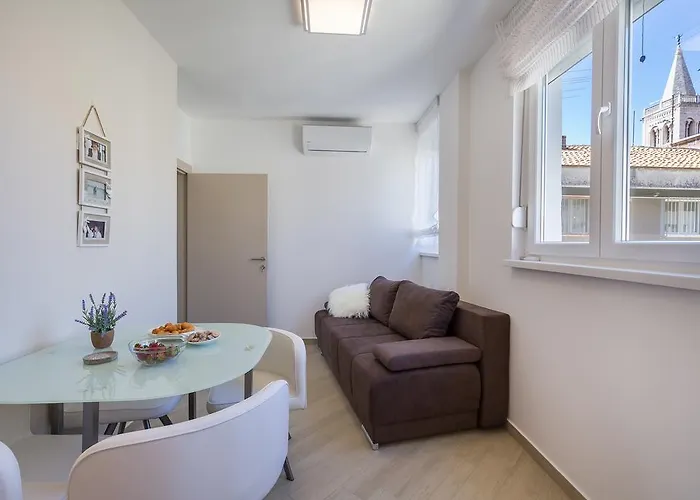 Boutique With Balconies, In Walking Distance To The Sea * Ζαντάρ