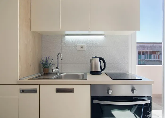 Apartman Boutique With Balconies, In Walking Distance To The Sea *